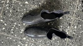 Schwarze Regenstiefel 36