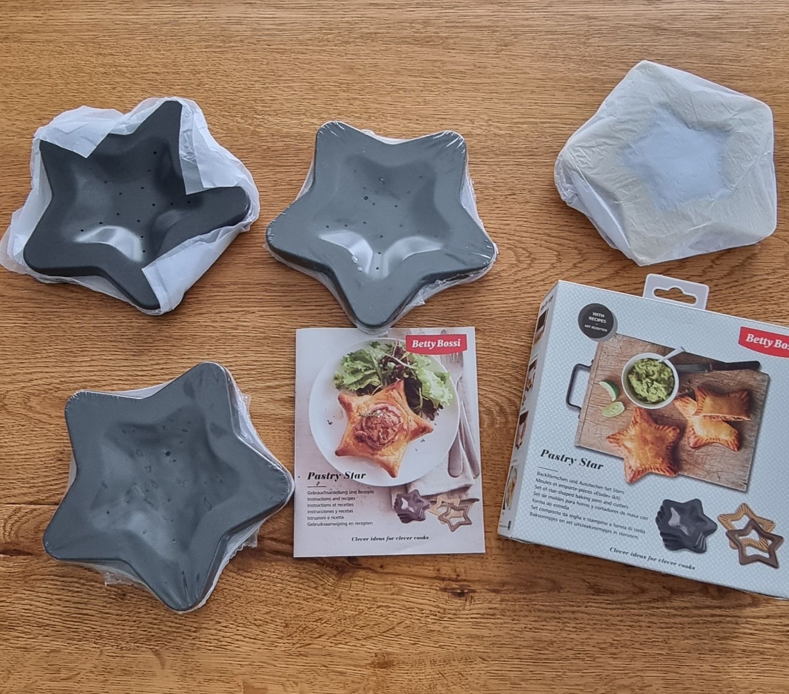 Betty Bossi Teglie da forno: Betty Bossi  "Pastry Star-Stern" – Nuovo e nell'imballaggio originale da Frauenfeld venduto da Bleeddragon