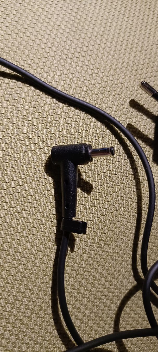 Asus Caricabatterie: ASUS AC Adapter Ladegerät 45w – Nuovo (secondo la descrizione) da Porza venduto da tbch 1