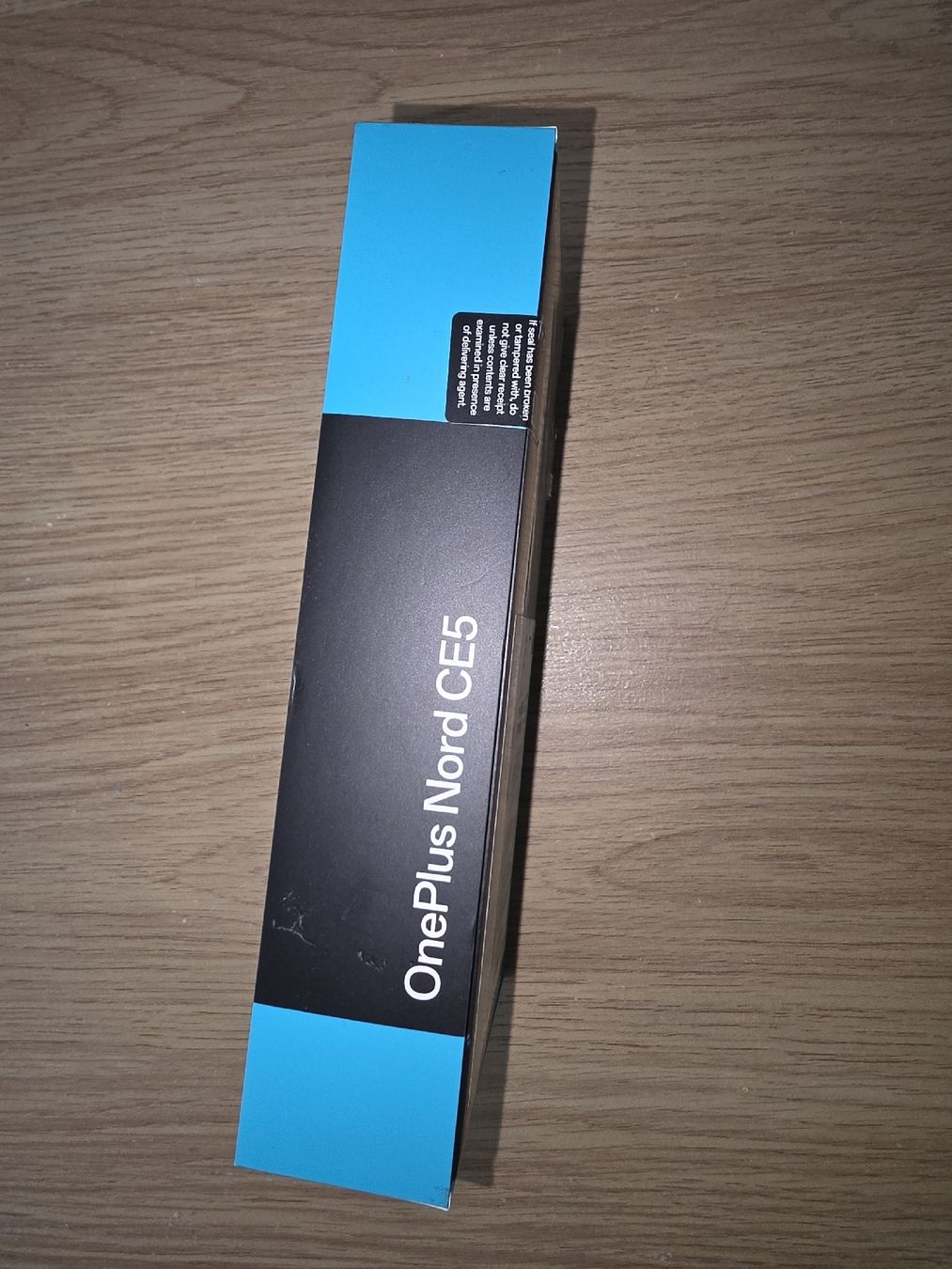 OnePlus Telefoni cellulari / Smartphones: OnePlus , Neu und Ungeöffnet – Nuovo (secondo la descrizione) da Zürich venduto da Onebox 1