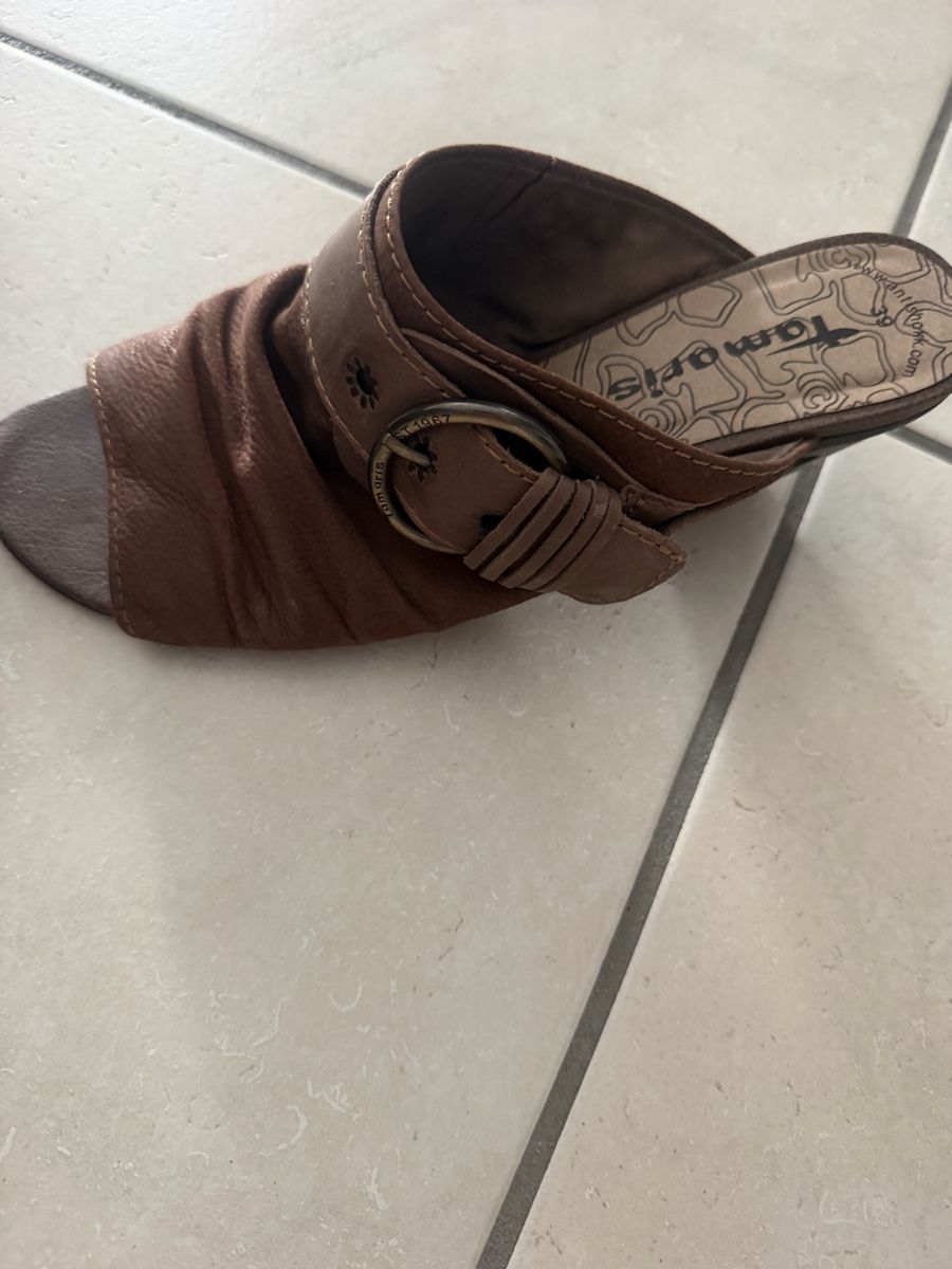 Tamaris Chaussures femmes: Pantoletten Gr. 39 Leder – Neuf (Voir description) à Greifensee par Tschappala 1