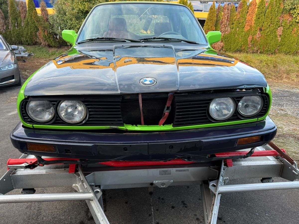 BMW Autos: BMW 320i e30 – Defekt aus Landquart von dark68 1