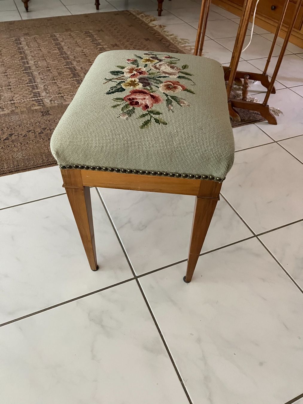 Tabourets: Hocker – D'occasion à Ettingen par dar_rqn6 1