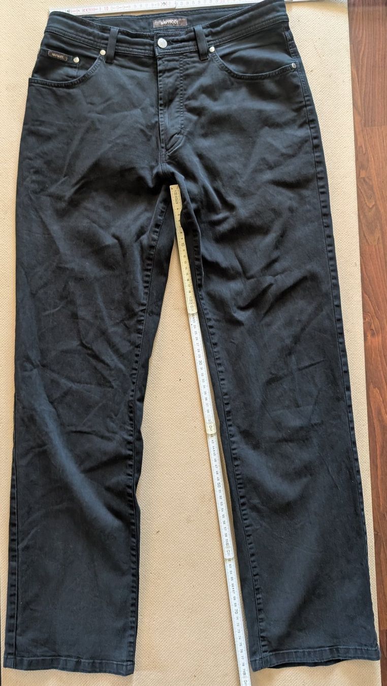 Navyboot Jeans: Jeans Navyboot 34/34 – D'occasion à COTTENS VD par Lunaebuyers