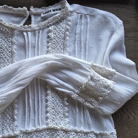 🐸 BOHO BLUSE XS (auch S) MIT SCHÖNEN GEHÄKELTEN BORDÜREN