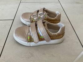 Goldige Kinderschuhe mit Glitzer, Grösse 30, Top Zustand!