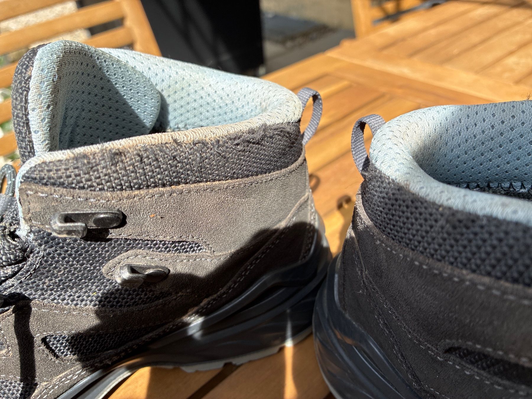Lowa Chaussures garçon: Wanderschuhe Lowa Gore-Tex Grösse 37.5 – D'occasion à Guntershausen par Gloominati 2