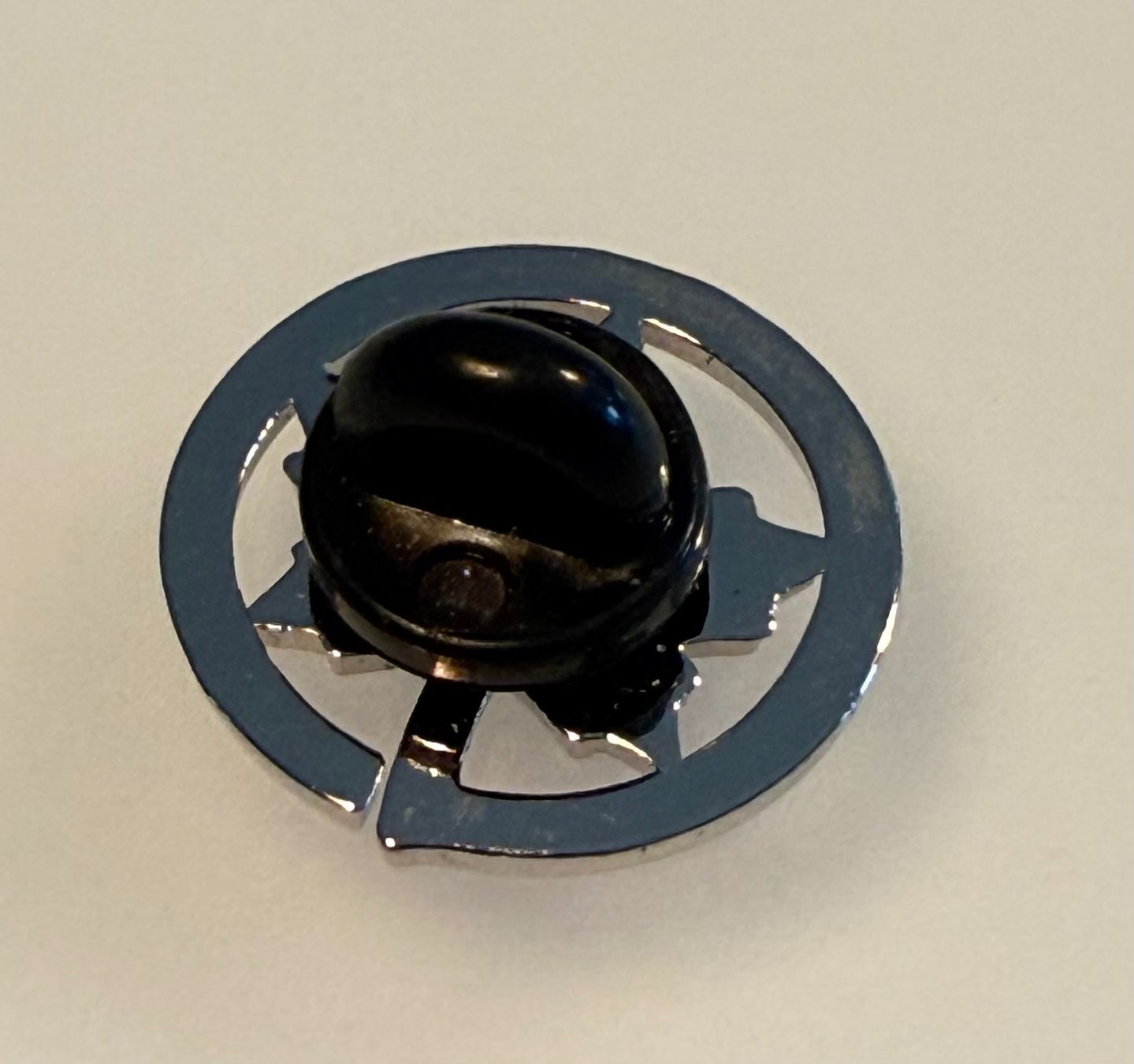Placchette & Badge: Pin's Air Canada – Usato da Denges venduto da peumens 2