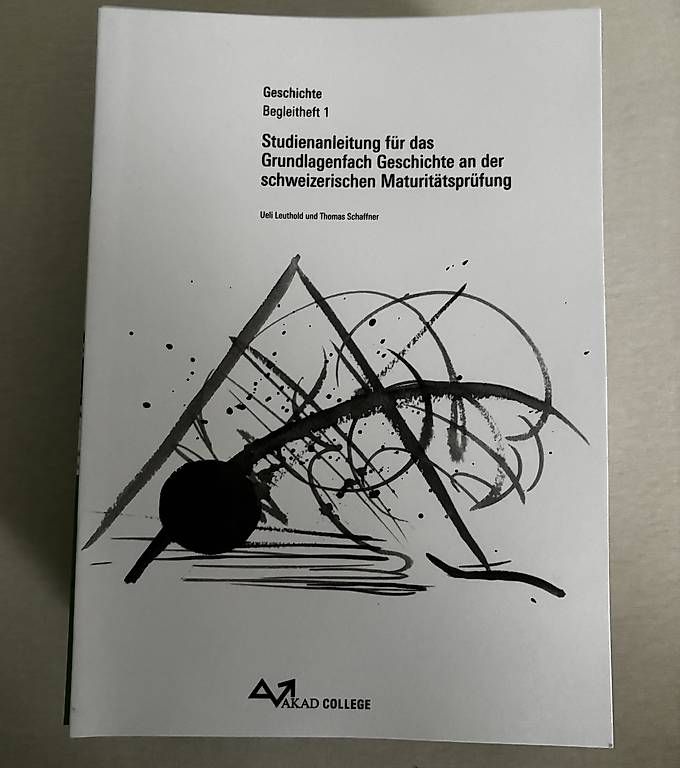Libri: AKAD Erwachsenenmatura Geschichte – Usato da Sursee venduto da cheffe05