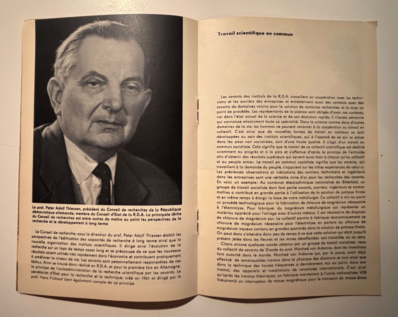 Documenti: La Science de la R.D.A. au service de la paix – Usato da Neuchâtel venduto da gefdeneuch 5