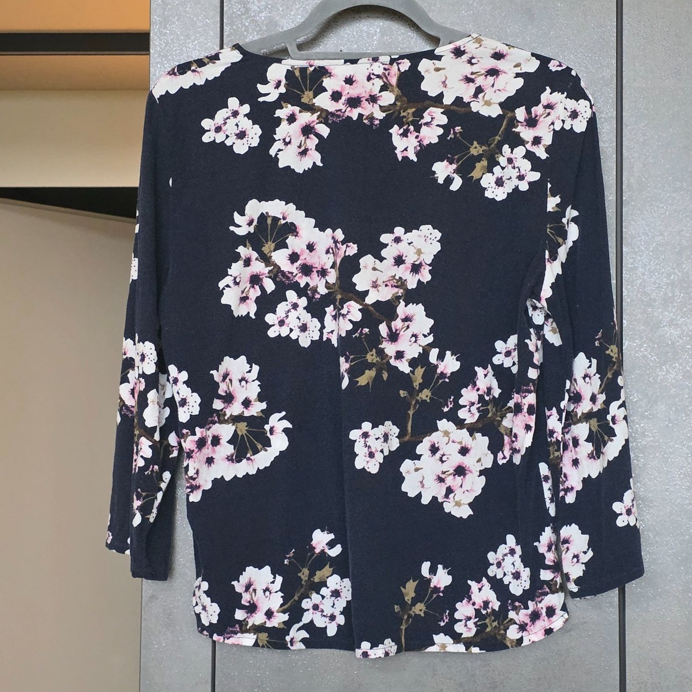 Vero Moda Blusen: 🐸 VERO MODA BLUSE VISKOSE – Gebraucht aus Môtier (Vully) von Frogs 6
