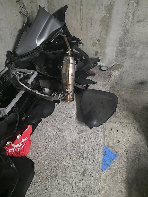 Tutti pezzi di ricambio auto: Bmw c1 Ersatzteile  – Usato da Schliern b. Köniz venduto da Celac 1