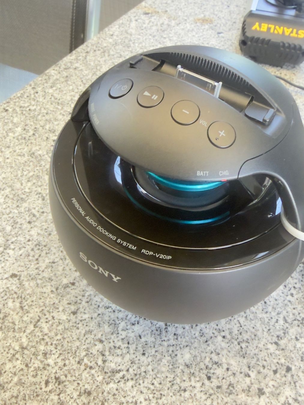 Dockingstation: Sony Docking Station RDP-V20IP schwarz – Gebraucht aus Derendingen von api_zy5j 6