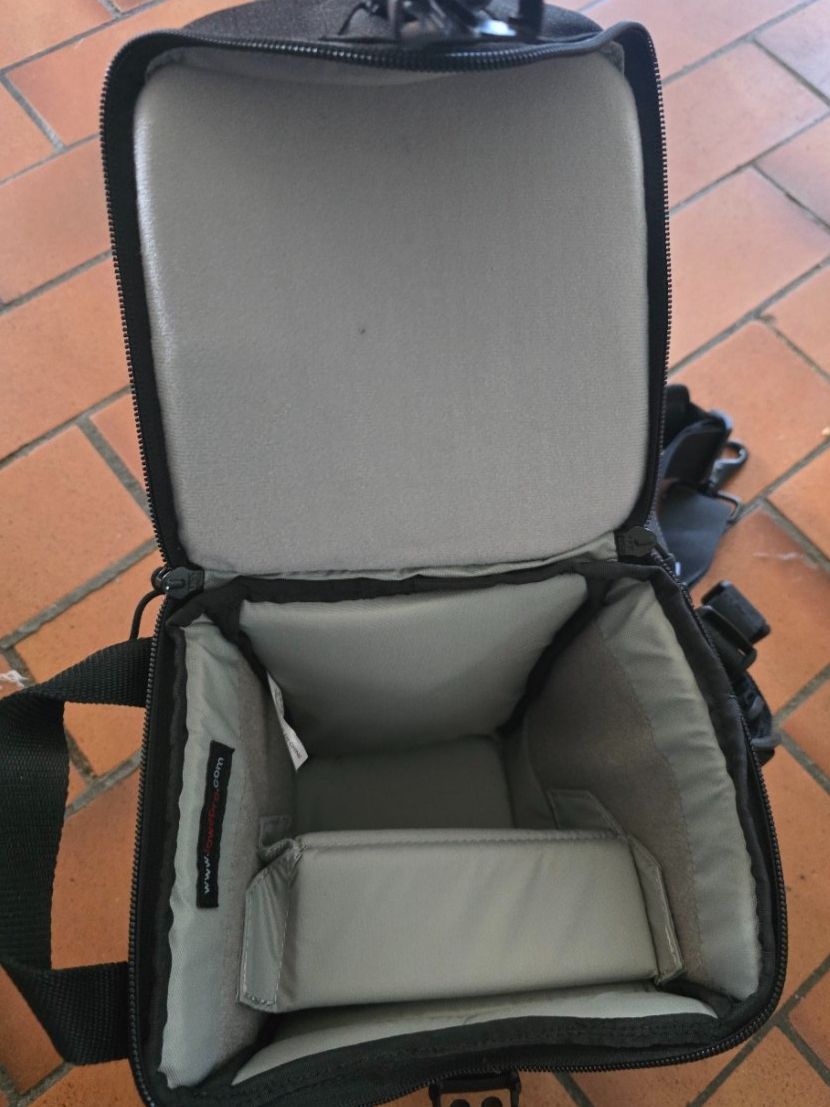 Lowepro Borse: Lowepro Toploader Pro 65 AW Kameratasche neuwertig – Nuovo (secondo la descrizione) da Birmensdorf ZH venduto da delta14 2