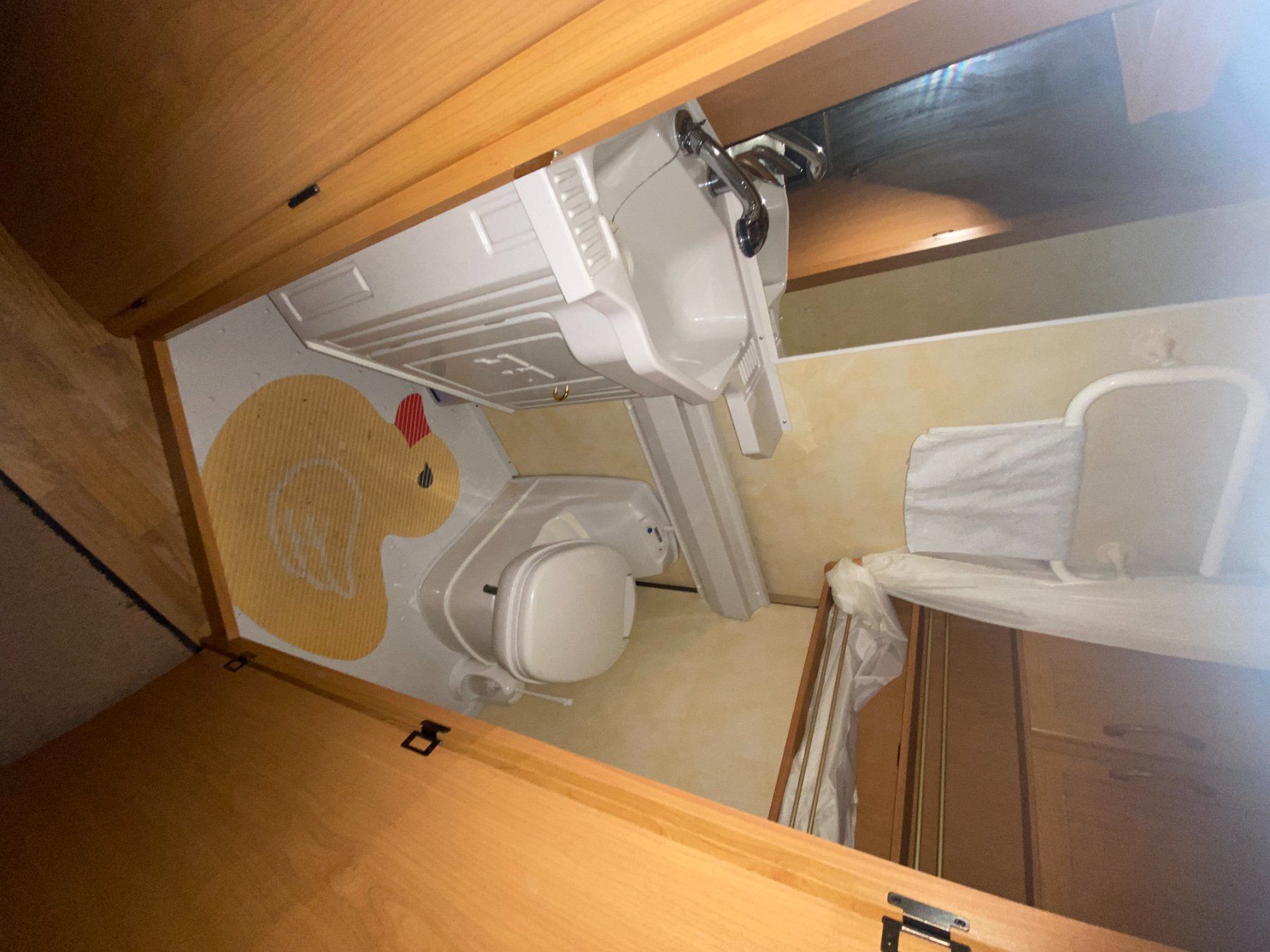 Kabe Veicoli da campeggio: Wohnwagen KABE KING SIZE – Usato da Liestal venduto da aarroon 6