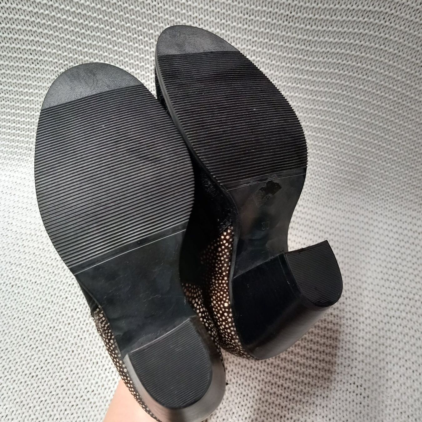 Damenschuhe: Echt-Fell Stiefeletten von BRONX Gr.38 NEU – Neu (gemäss Beschreibung) aus Gwatt (Thun) von umwelt-brocki 6