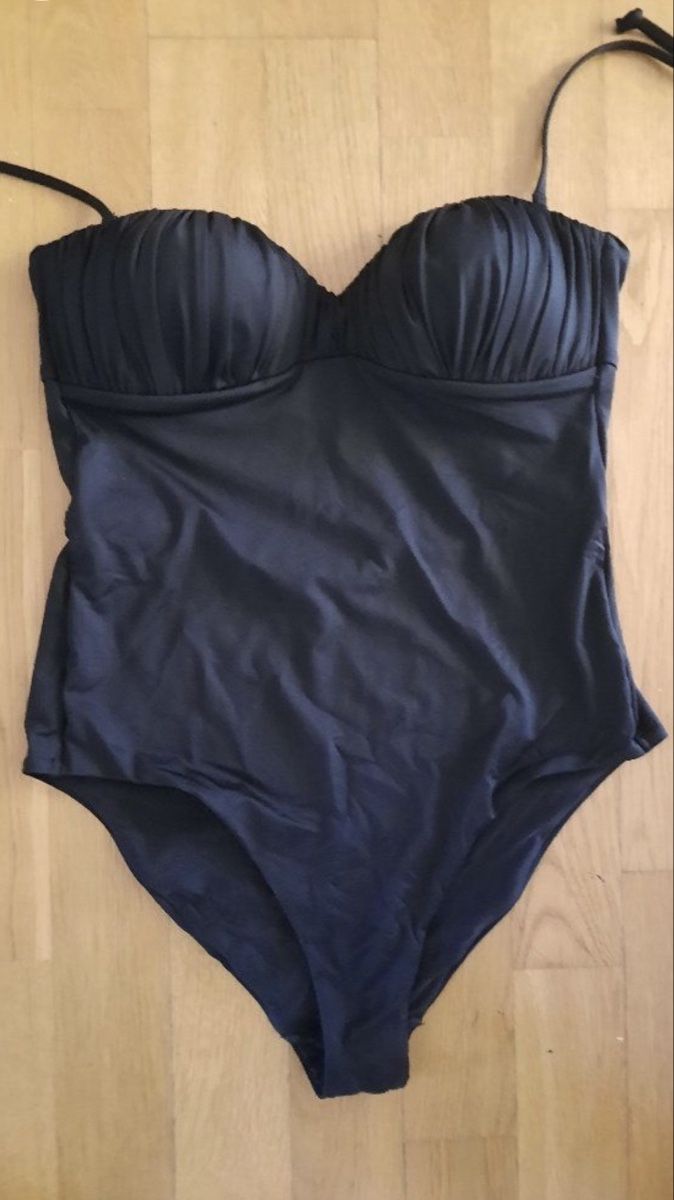 H&M Costumi da bagno & Bikini: Badenanzug/Badekleid Schwarz Gr.40 von HM – Usato da Pfungen venduto da Sheki56