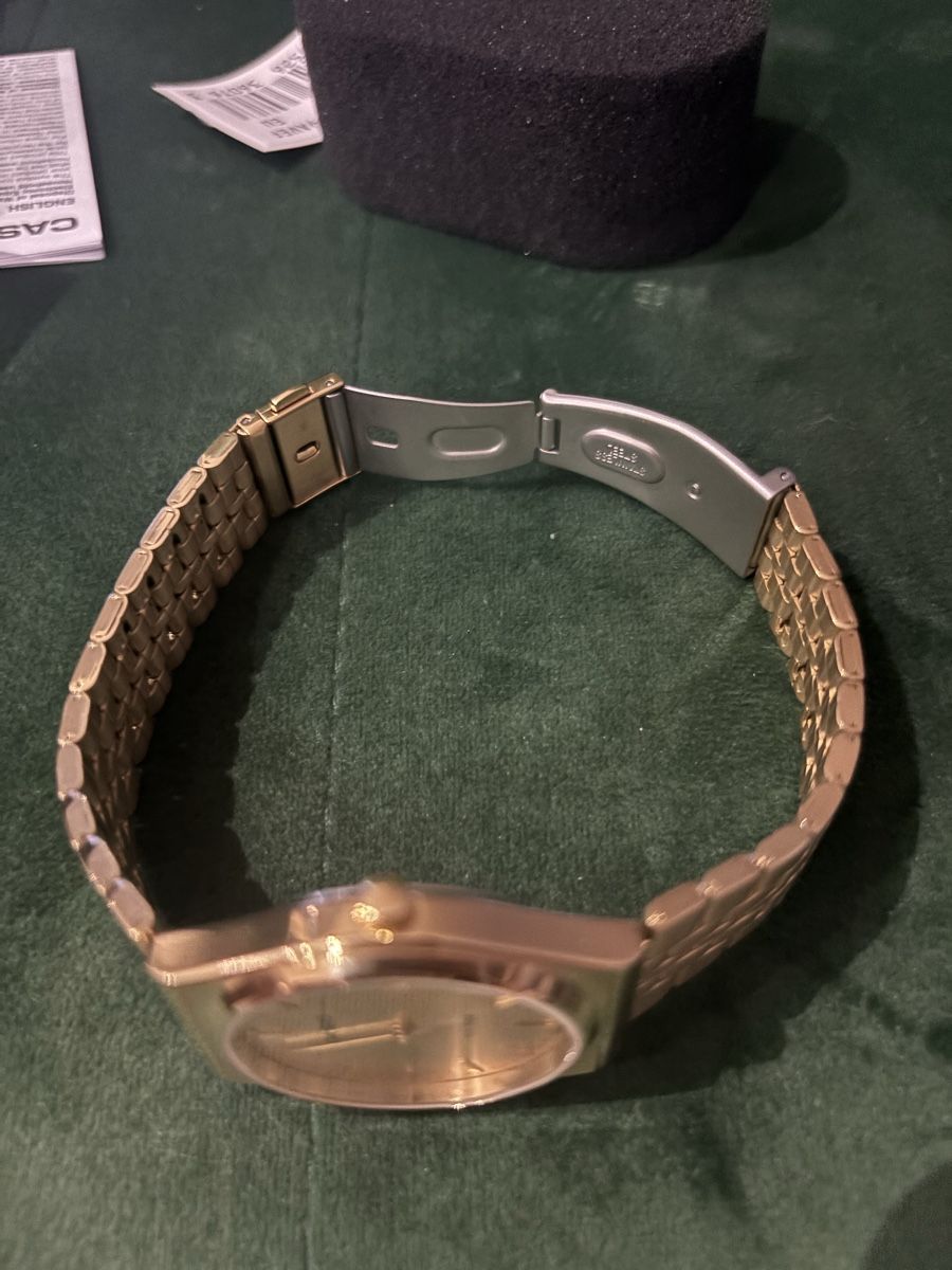 Casio Orologi: Montre casio doré neue / neuf – Nuovo e nell'imballaggio originale da Conthey venduto da Michel124 6