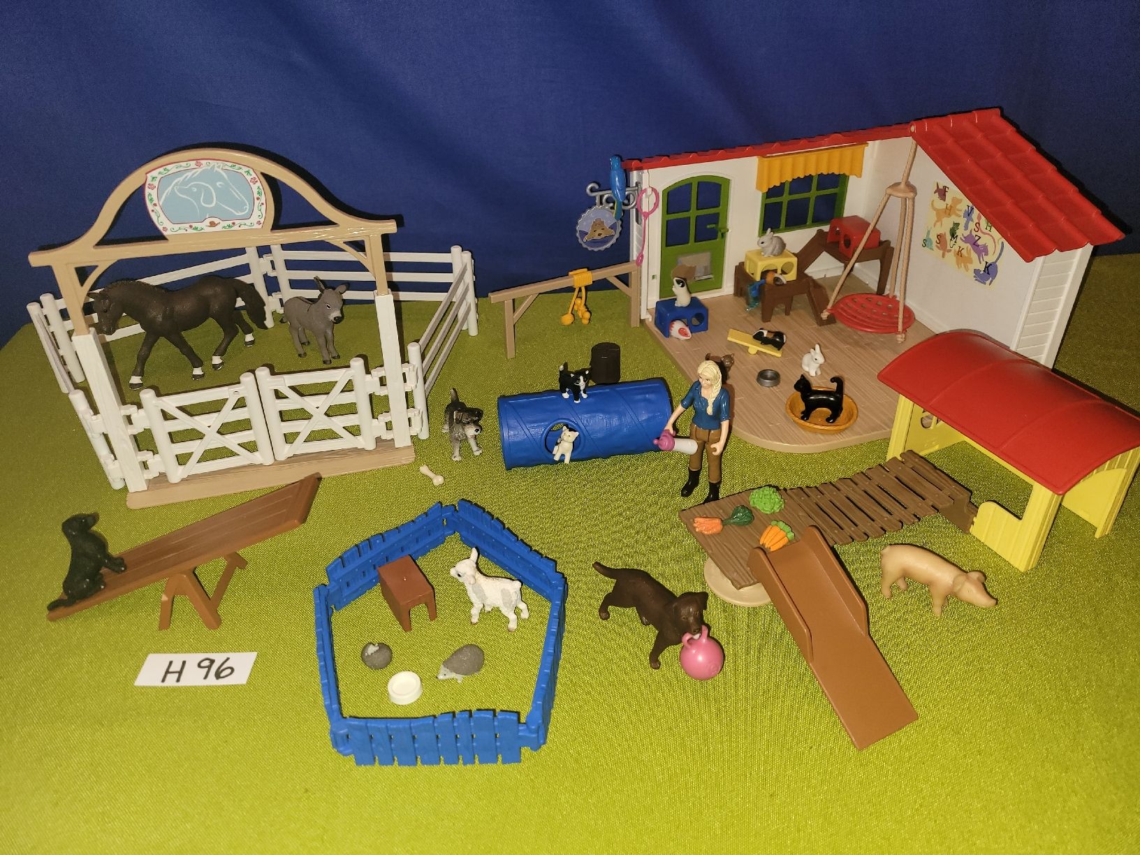 Schleich Jouets: Schleich Tierhotel H96 – D'occasion à Aarberg par Fink010