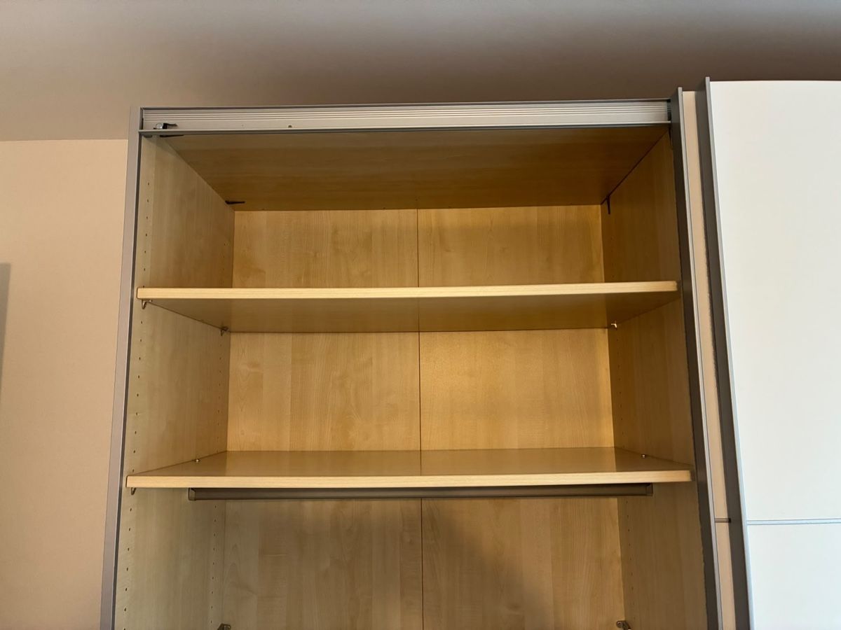 Armoires: Kleiderschrank – Neuf (Voir description) à Winterberg ZH par Flavio345 2