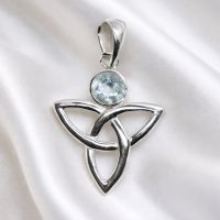 Blautopas  Anhänger Silber 925 Sterlingsilber Triquetra blau