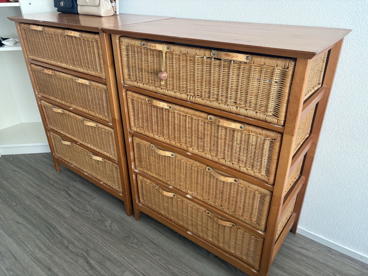 Cassettiere: Rattan Kommode mit 4 Rattankörben Holz – Usato da Kilchberg ZH venduto da ros_9x58 1