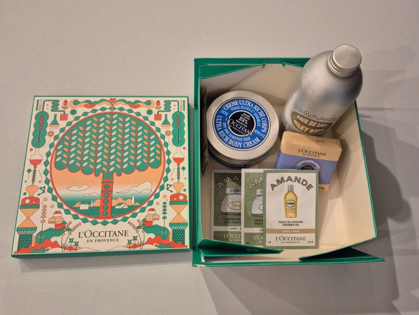 L'Occitane Idratazione: L'Occitane Mandel- & Lavendel (Geschenkset) – Nuovo e nell'imballaggio originale da La Neuveville venduto da Vestiaire_2011 4