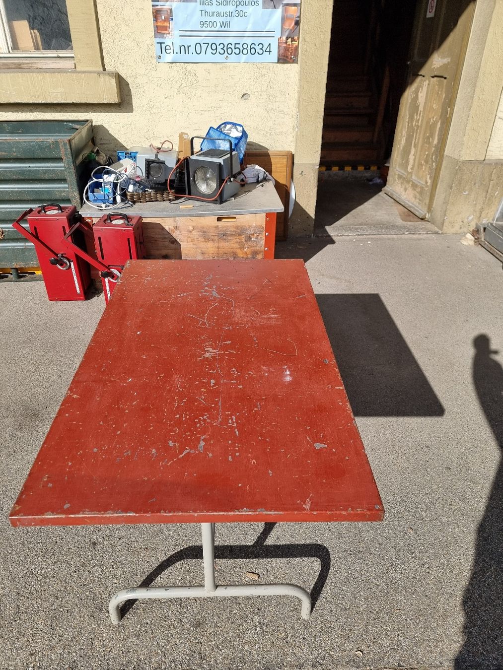 Tavoli: Stabiler blechtisch  Klapptisch  Schaffner bigla embru??? – Usato da Wil SG venduto da Athi