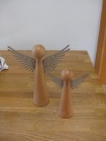2 originelle Holz Engel mit Metall Flügel