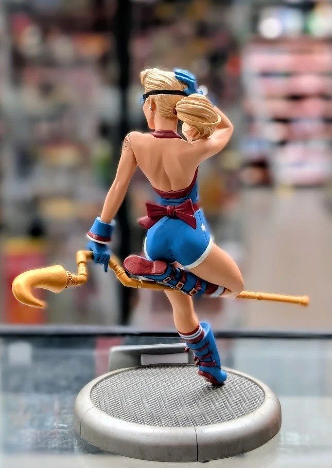 Figuren: DC Collectibles Bombshells Stargirl 10" Statue – Gebraucht aus Oberentfelden von FiguresAndGamesPlace 1