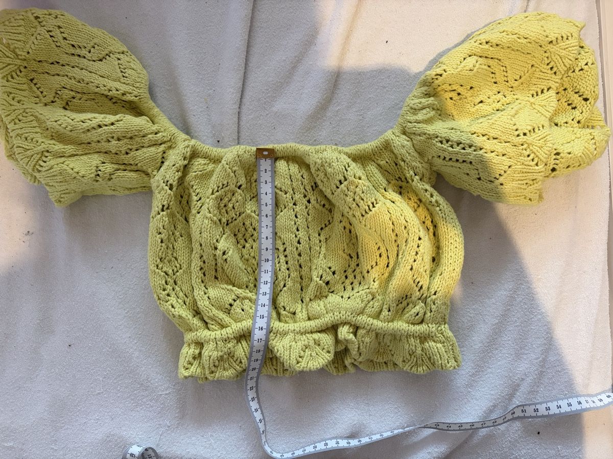 Top: Cropped strick Oberteil, Grösse S – Usato da Hüttikon venduto da ele_tll8 1