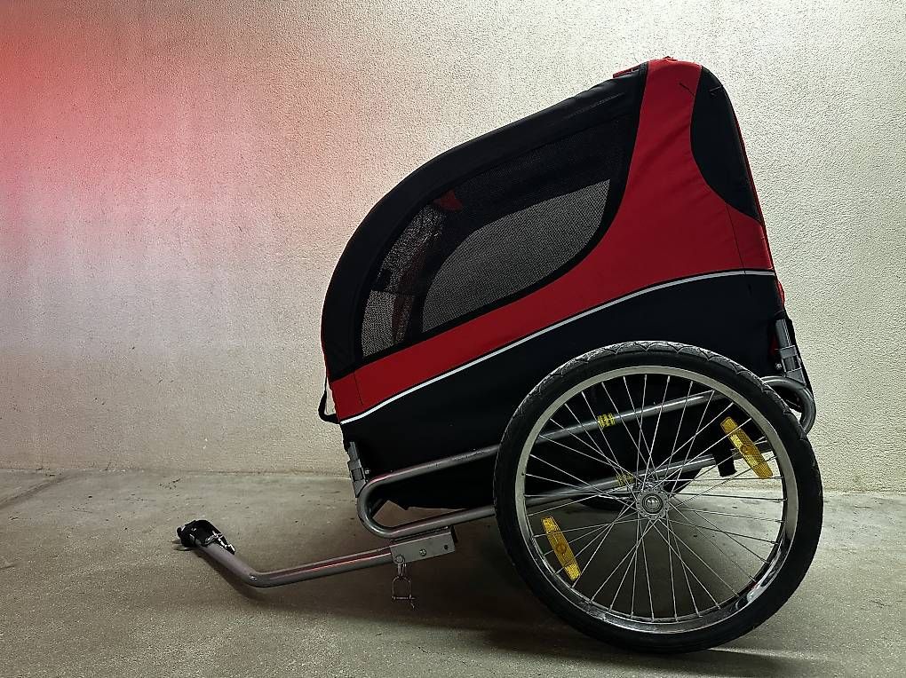 Rimorchi: Remorque chiens pour vélo – Usato da Corcelles NE venduto da camaro-67 2