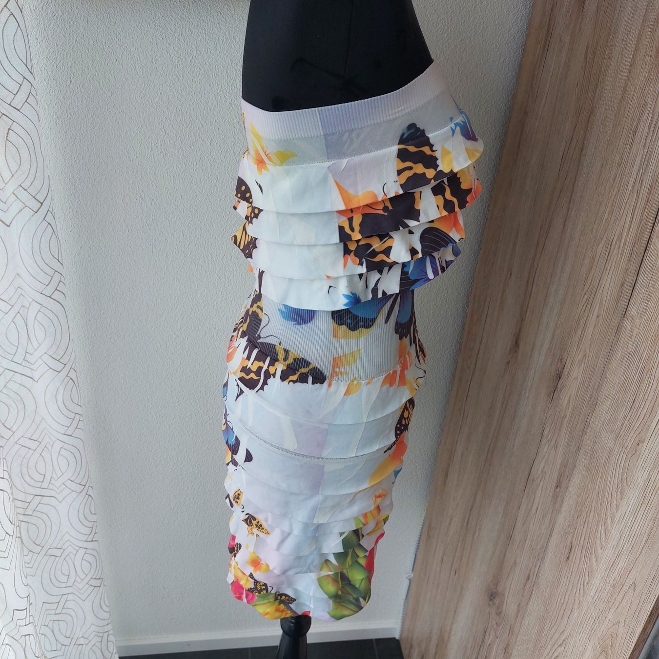 Kleider: Sommerkleid mit Schmetterlinge – Neu (gemäss Beschreibung) aus Muri AG von ReBoutique 1