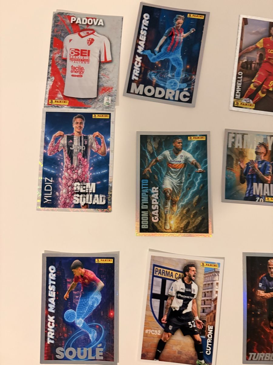 Panini Carte collezionabili: Figurine panini calciatori 2025/26  – Usato da Giubiasco venduto da bulag 6