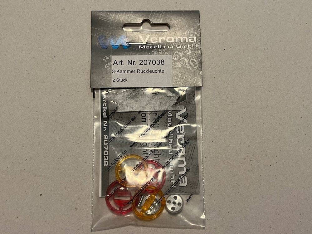 Veroma 3-Kammer Rückleuchte, Massstab 1:14.5 (Neu und originalverpackt ...