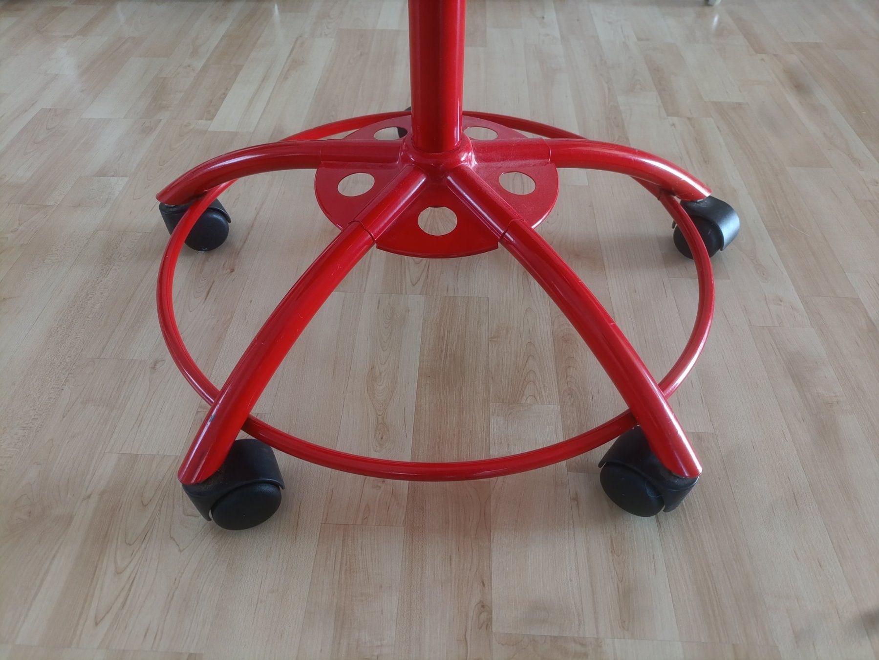 Ikea Sedie: Ikea Traktor Stool, Made in Italy – Usato da Wil SG venduto da Donaldus 4