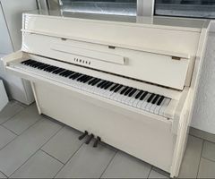 Yamaha M108N Klavier - weiss