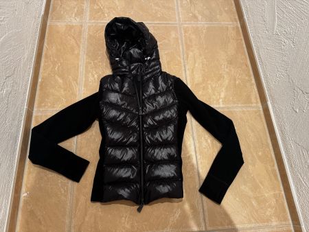 Moncler NWT Zip Up wunderschöne Uebergangsjacke mit DIST, S