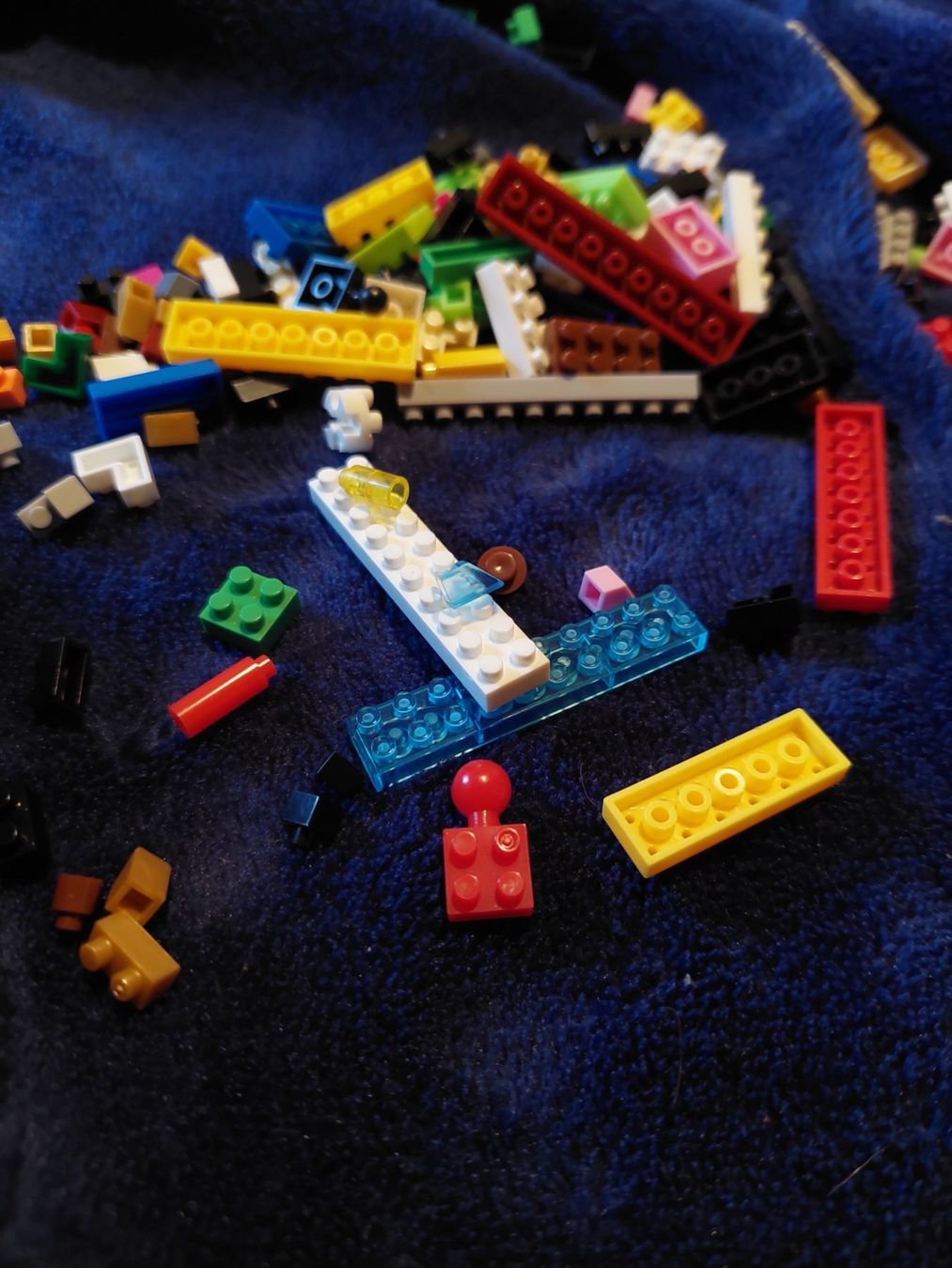Kit di costruzioni: Mini Micro Briques de Constructions 2,390 Pièces environ. – Usato da Tramelan venduto da Belleza82 4
