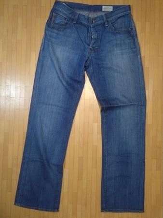 Jean Hugo Boss, taille 33/34, TBE