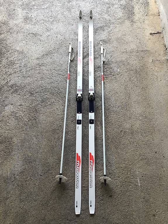 Sci: Ski de fond vintage – Usato da Morrens VD venduto da pmj_y8xz