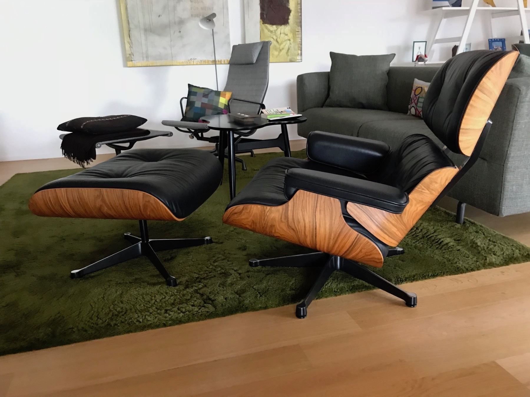 Vitra Poltrone: vitra. Lounge Chair & Ottoman – Usato da Herisau venduto da playoff15 1