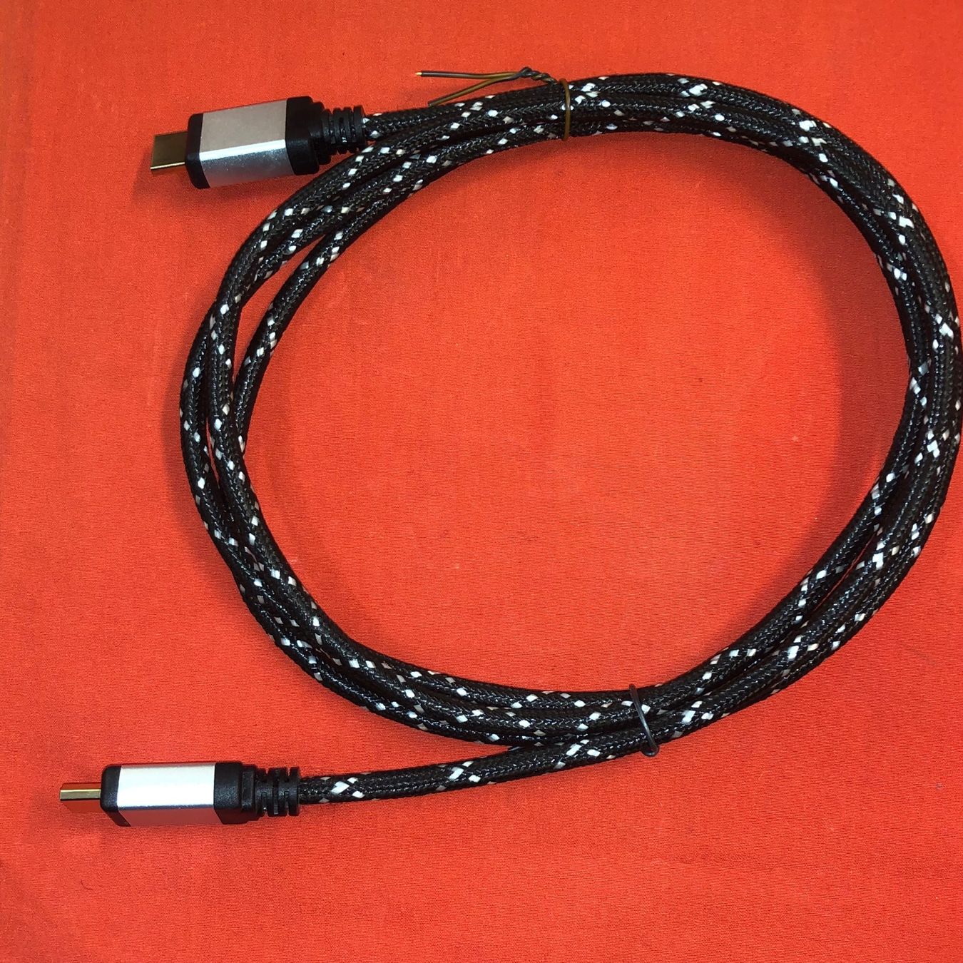Câbles: 2 HDMI-Kabel – D'occasion à Neerach par Arbimus 4