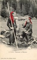 Champéry   VS   -   Paysannes  (foulard rouge)