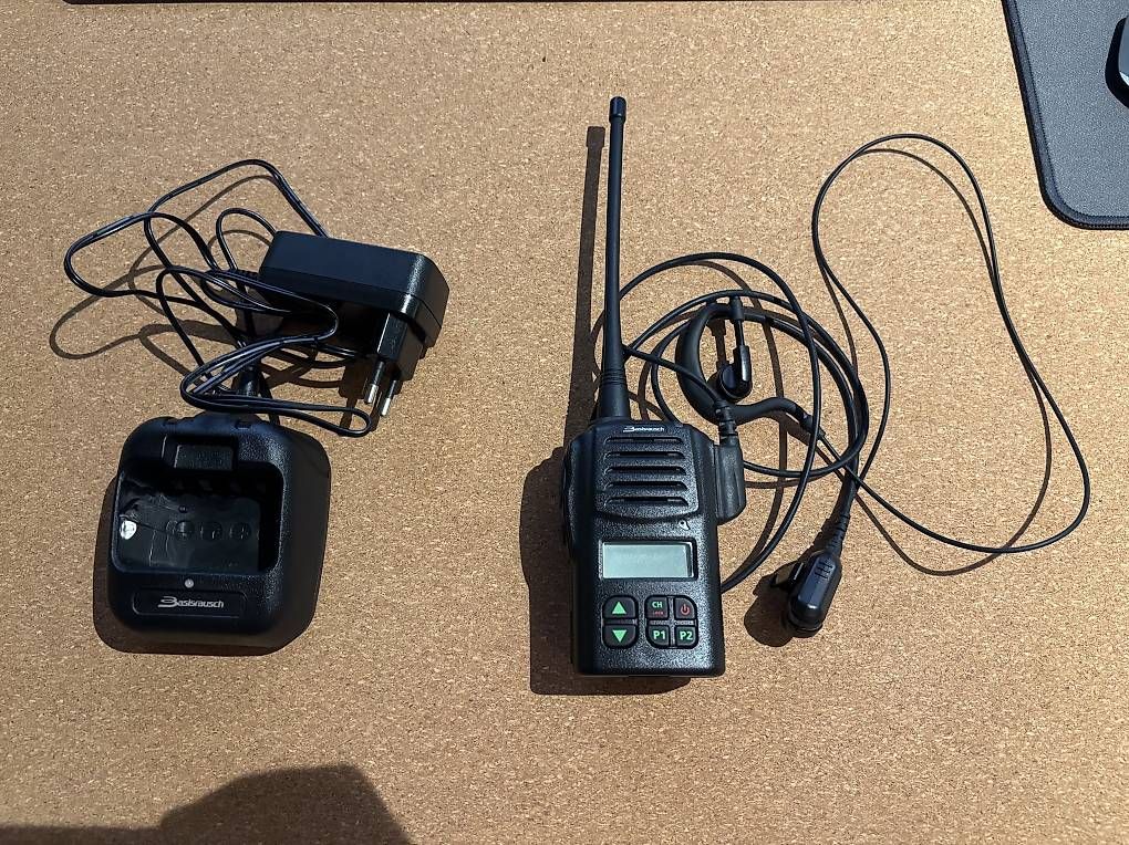 Funktechnik: Basisrausch PMR Gleitschirmfluggerät – Gebraucht aus Walchwil von Do96Sch