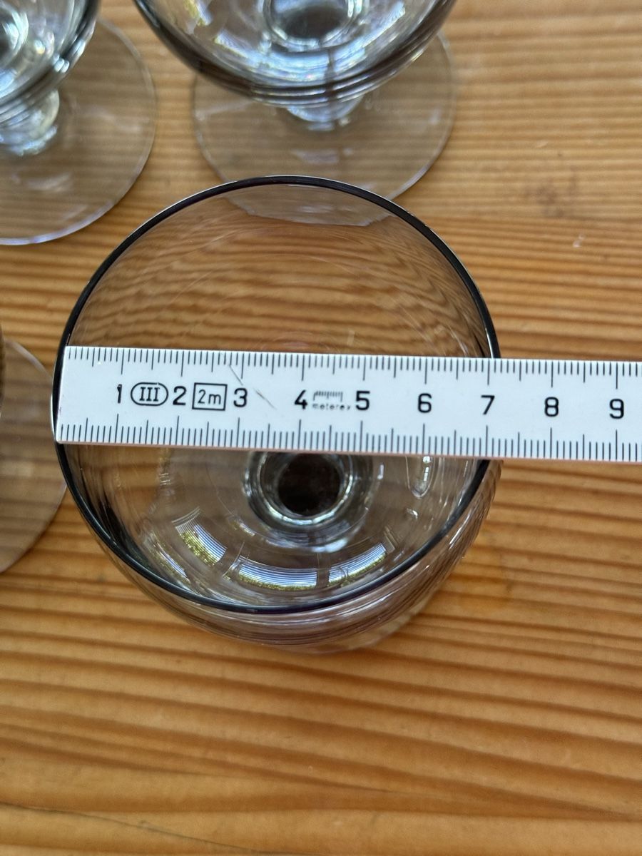 Gläser: 4 Weinglaeser Rauchglas geflammt gute Erhaltung 13cm – Gebraucht aus Lanzenhäusern von Galaa 5