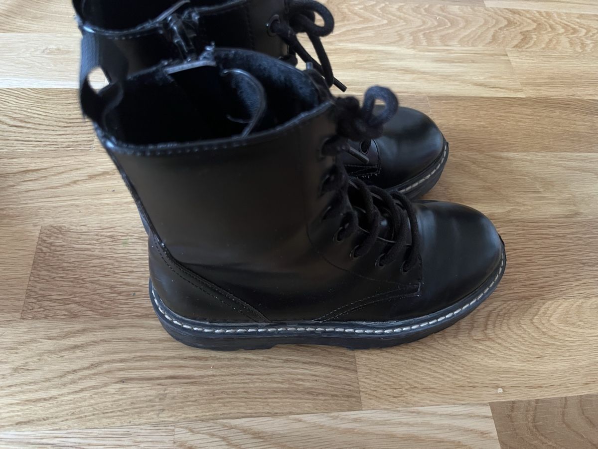 Schuhe für Mädchen: Chunky Schnürstiefel für Mädchen – Gebraucht aus Zürich von Dita06 1