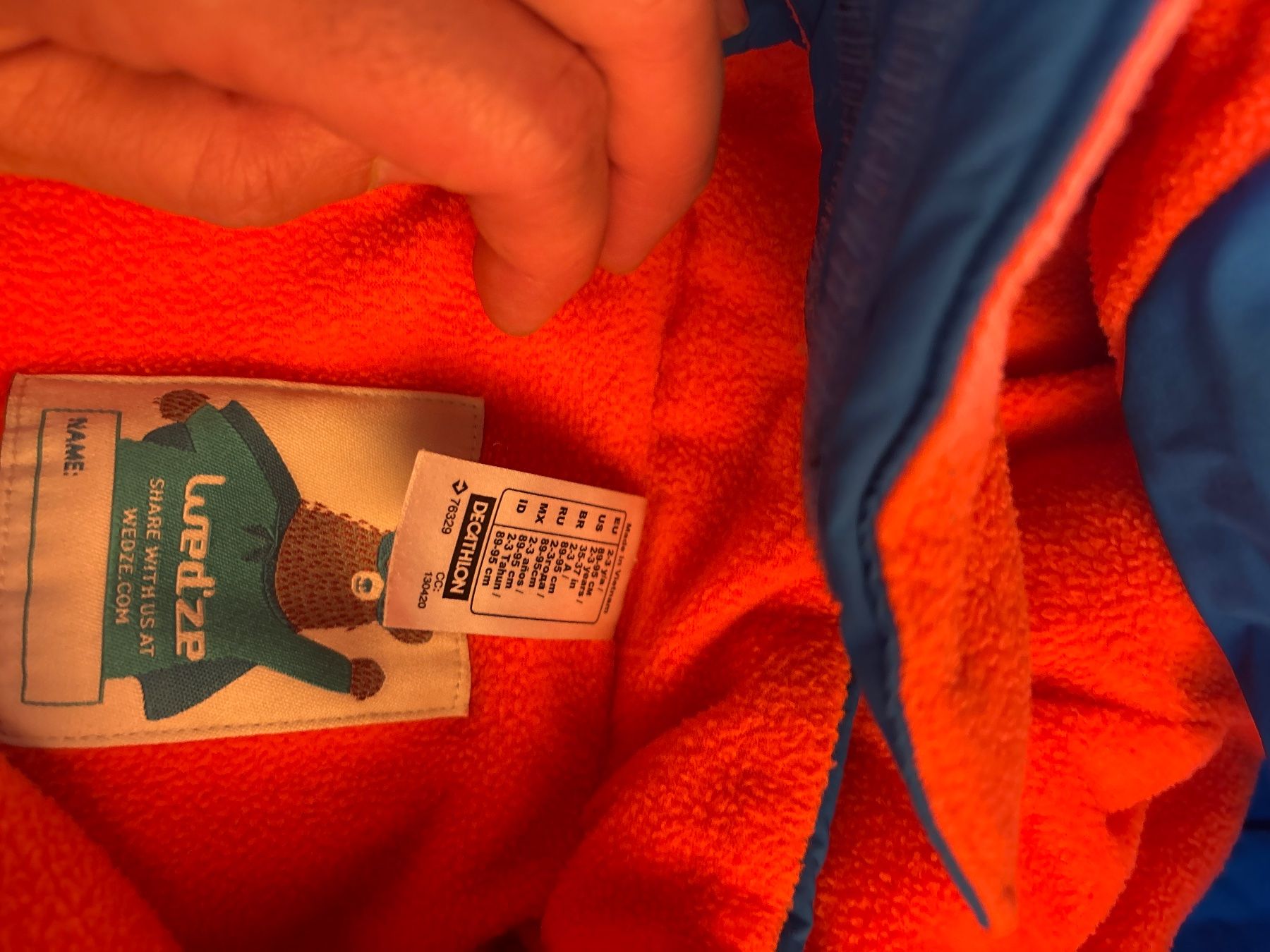 Lots de vêtements: 3 Combinaison de ski  2-3 ans – D'occasion à Lajoux JU par plise 3