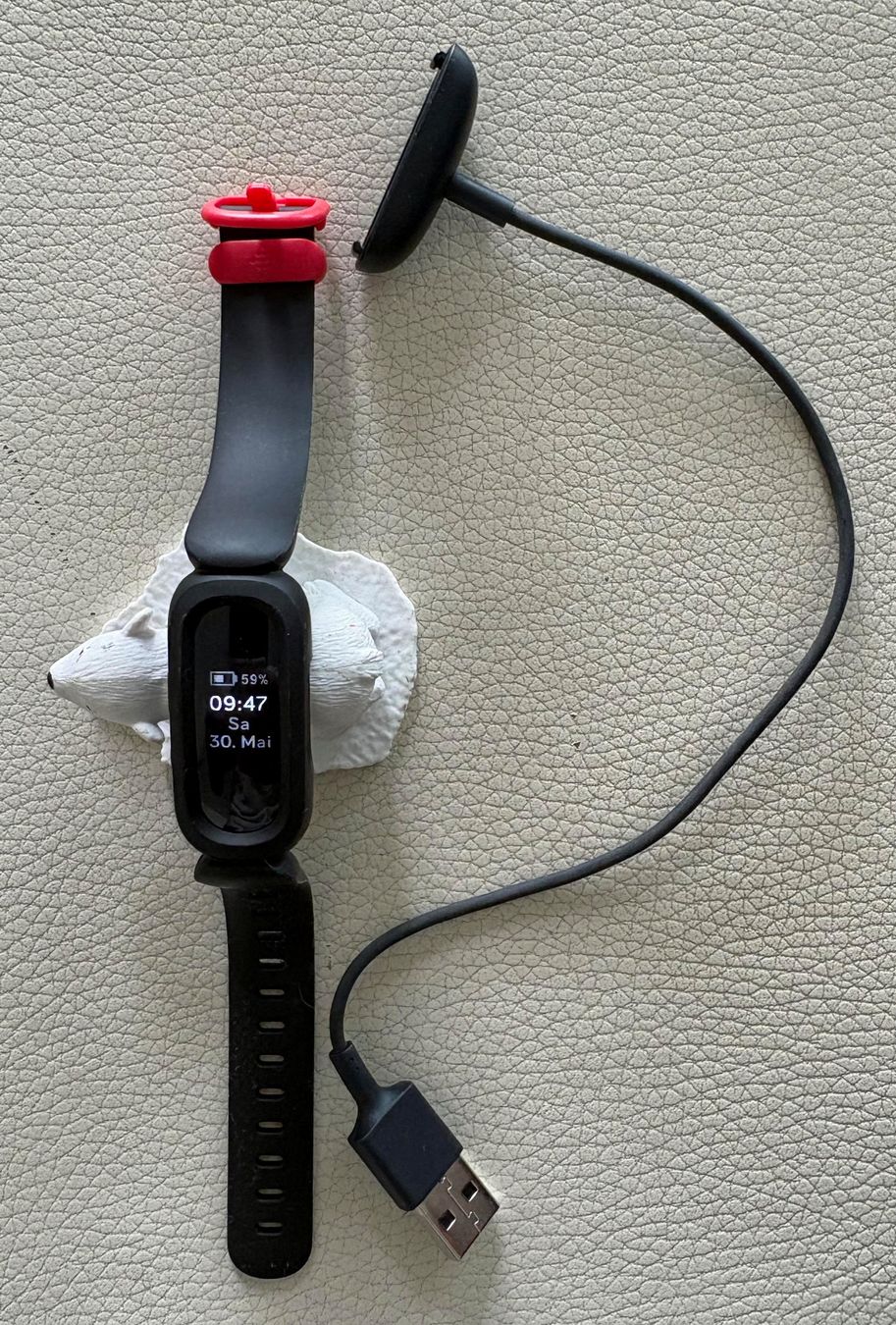 Fitbit Smartwatch: Fitbit Ace 3 mit Ladekabel – D'occasion à Olten par Superpurzel