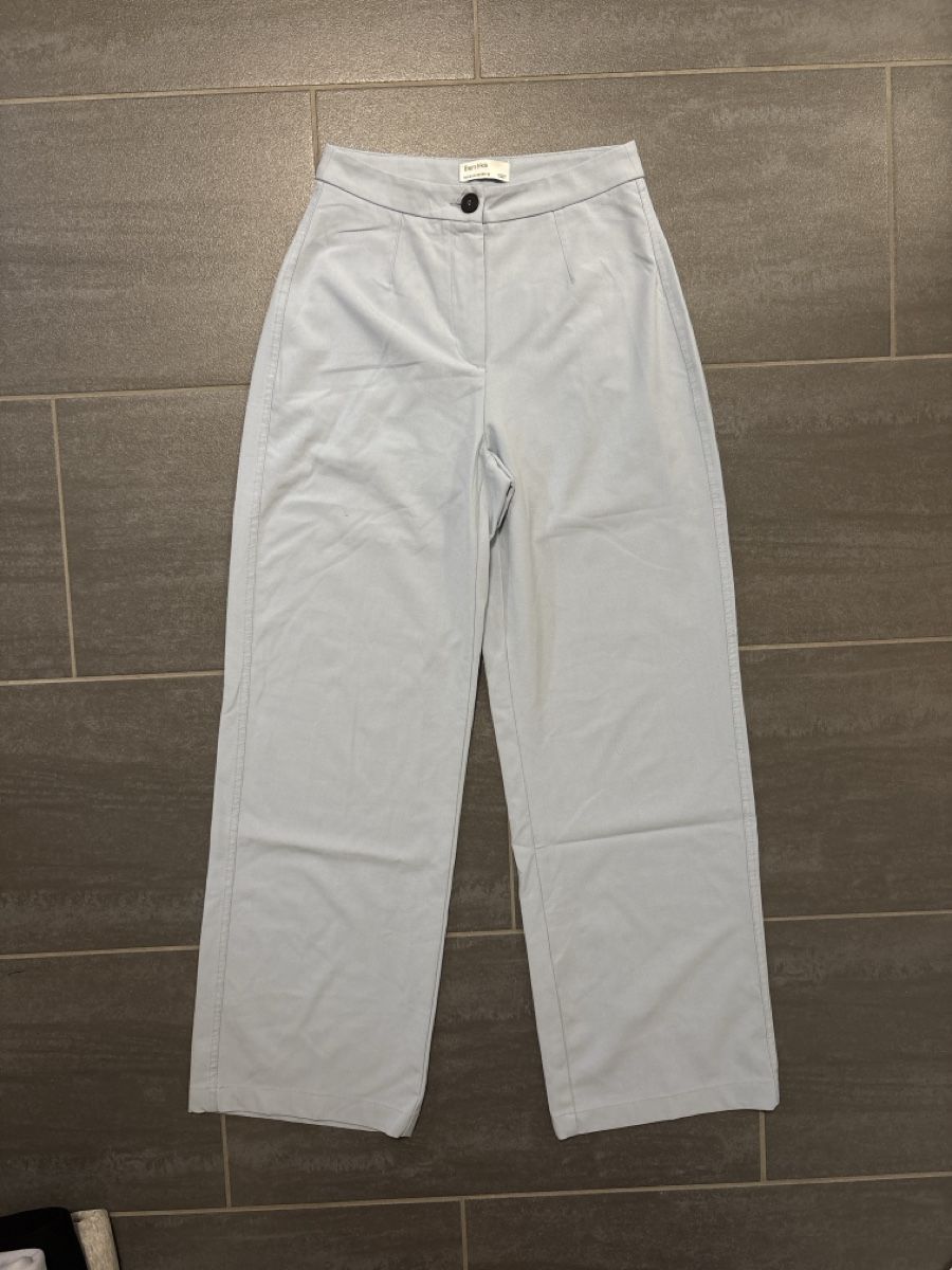 Bershka Pantaloni: Bershka Stoffhose 38 – Usato da Rümlang venduto da svent 1